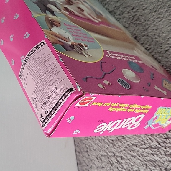 Pet Doctor Barbie - Picture 7 of 7
